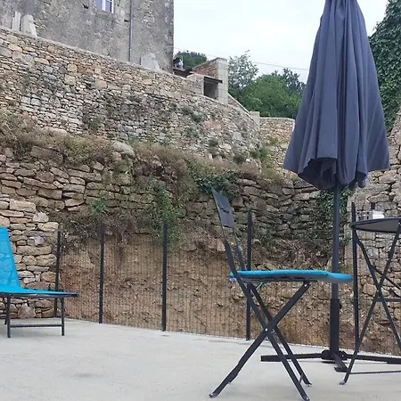 Gite Romantique Avec Jacuzzi Et Piscine Chauffee